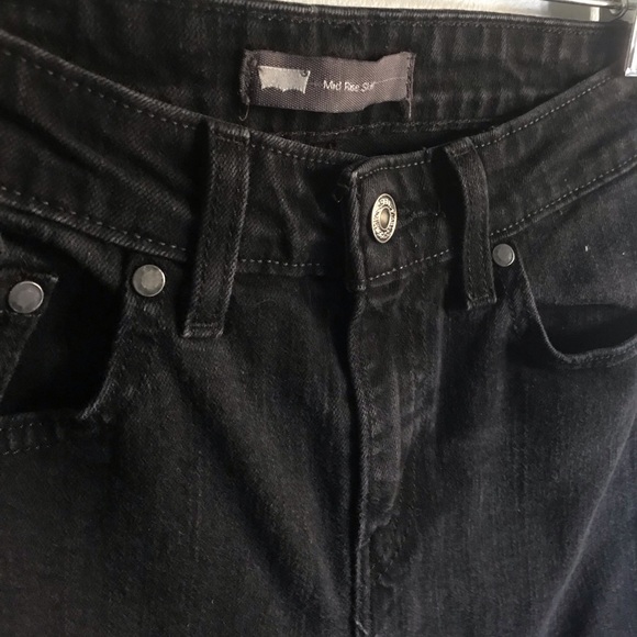 Black Levi Jeans - Picture 3 of 5